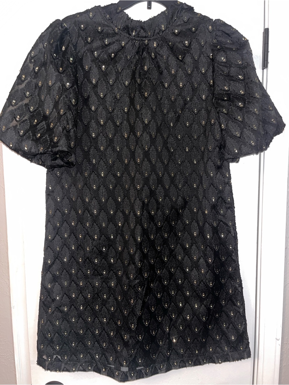 Voy Black Short Sleeve Beaded Shift Dress